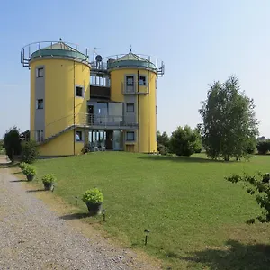 I Silos Guest House Konukevi